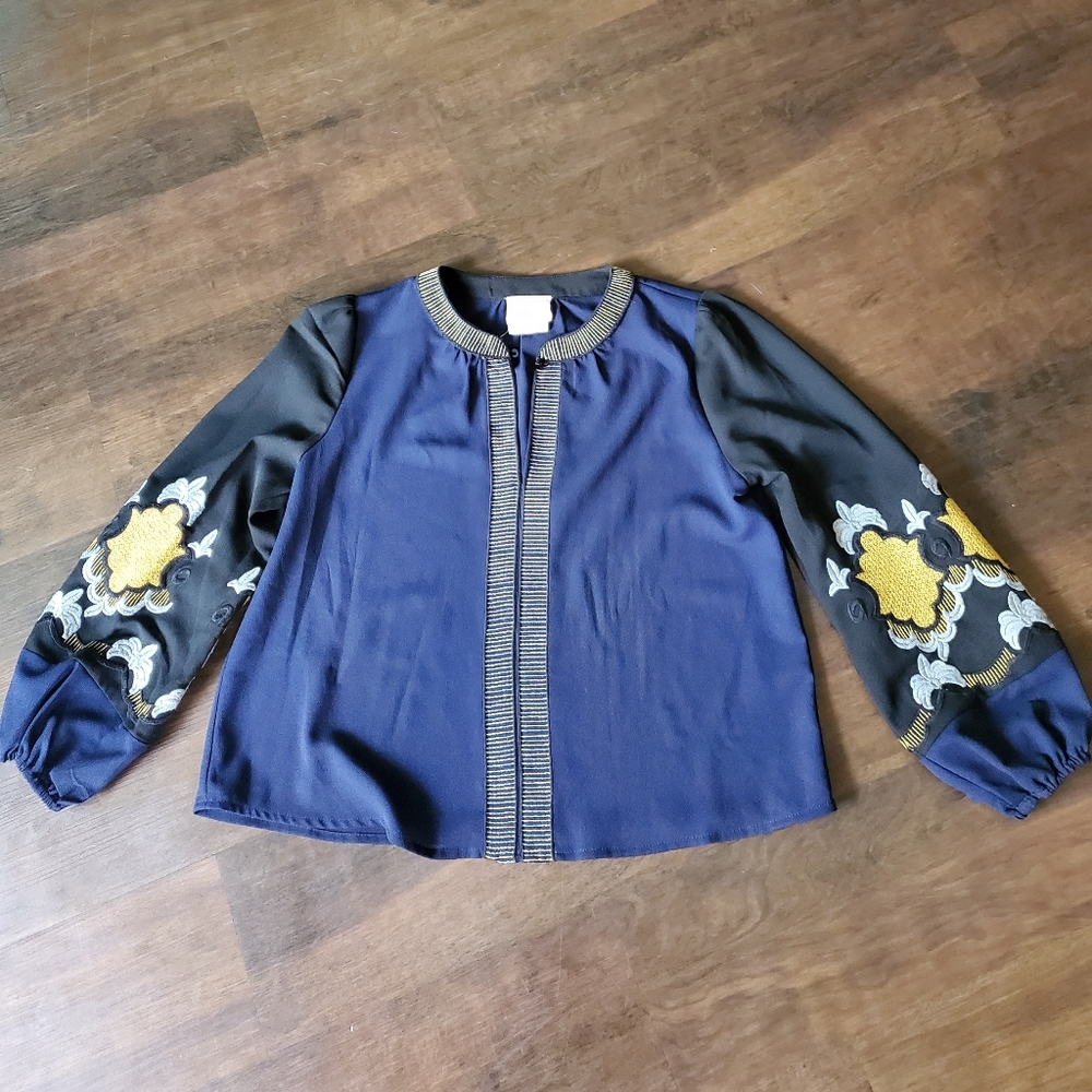Anthropologie Embroidery blouse size xxs